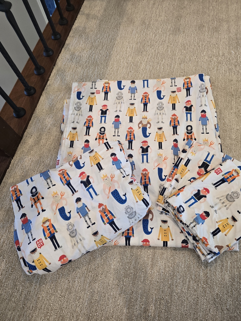 Pillowfort Maratime Kids Bedding Set- Size full